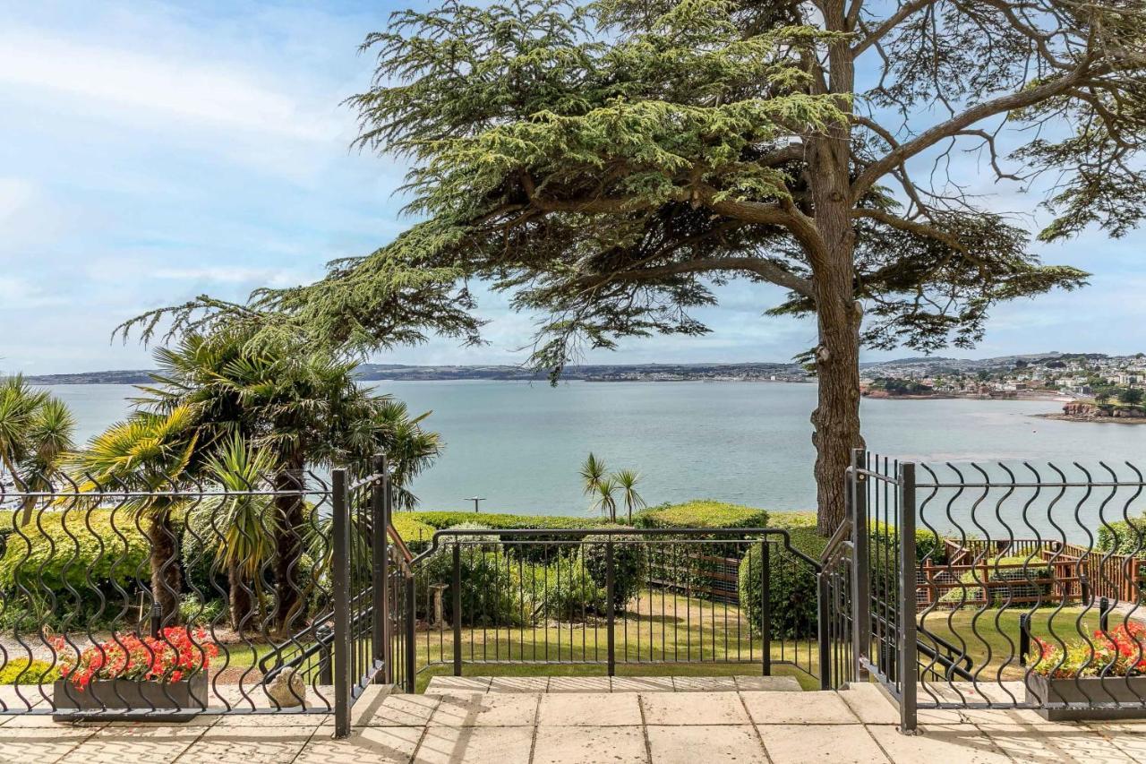 A7 Masts - Striking Beach Bolthole Apartment With Beautiful Sea Views Private Balcony & Parking Torquay Exterior photo